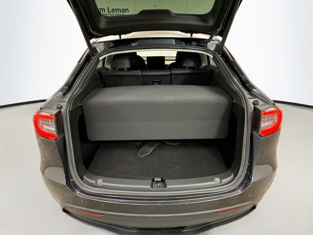 Used 2024 Tesla Model Y Long Range AWD/4WD image 26