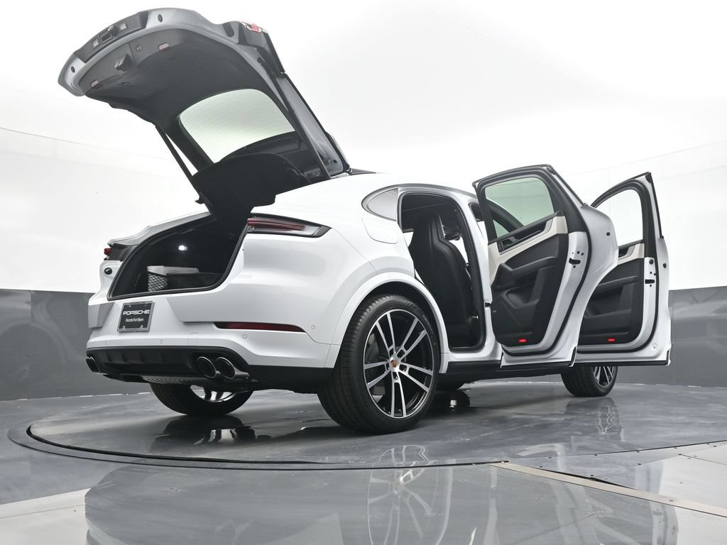 New 2026 Porsche Cayenne E-Hybrid Coupe AWD/4WD image 27
