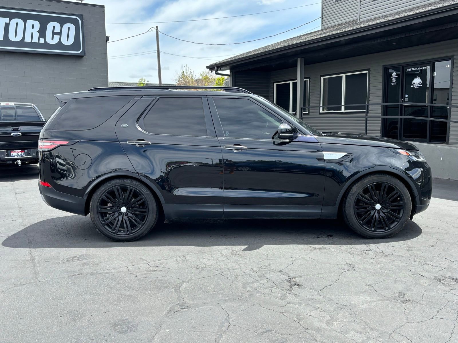 Used 2018 Land Rover Discovery HSE Luxury AWD/4WD image 5