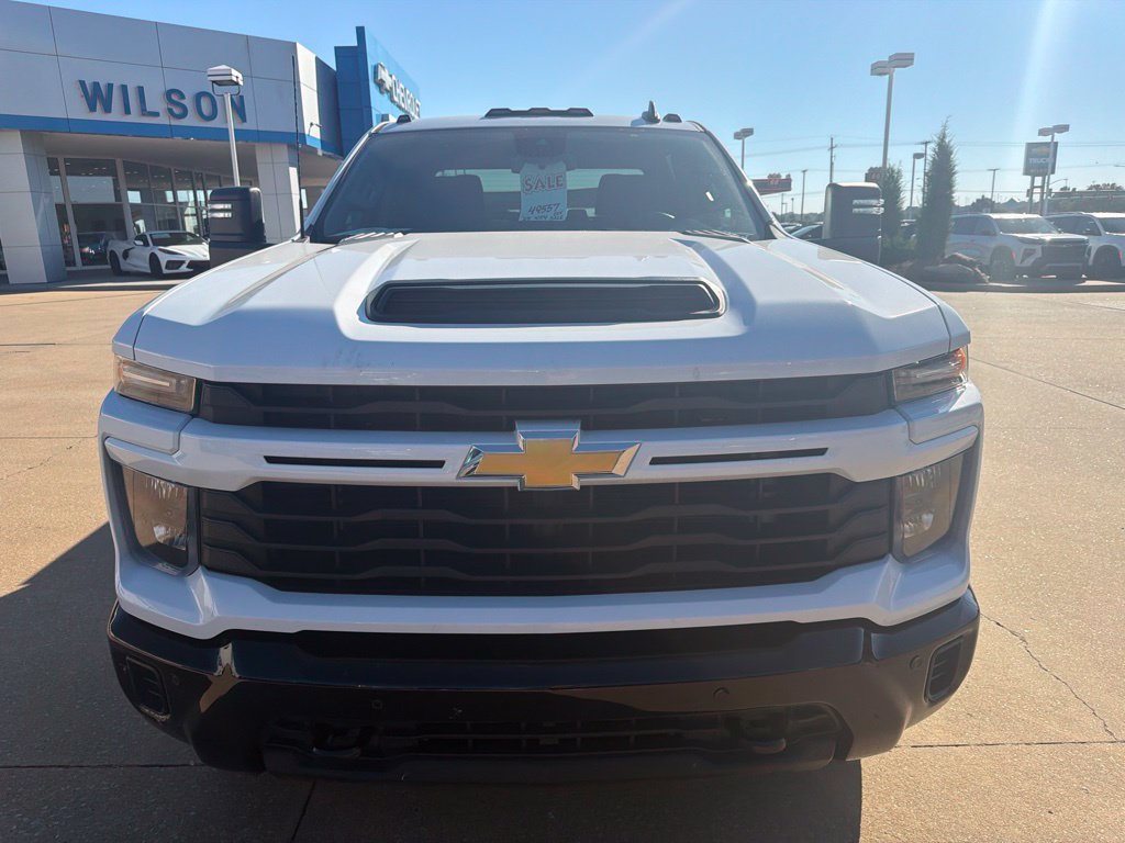 Used 2025 Chevrolet Silverado 2500 Custom w/ Custom Value Package AWD/4WD image 10