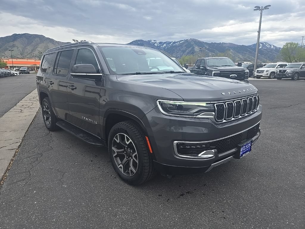 Used 2024 Jeep Wagoneer Series III AWD/4WD image 3