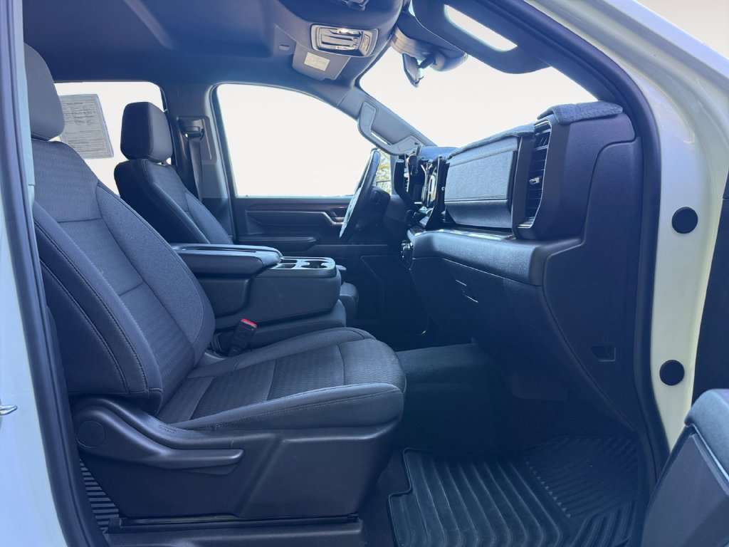 Used 2024 Chevrolet Silverado 2500 LT AWD/4WD image 15