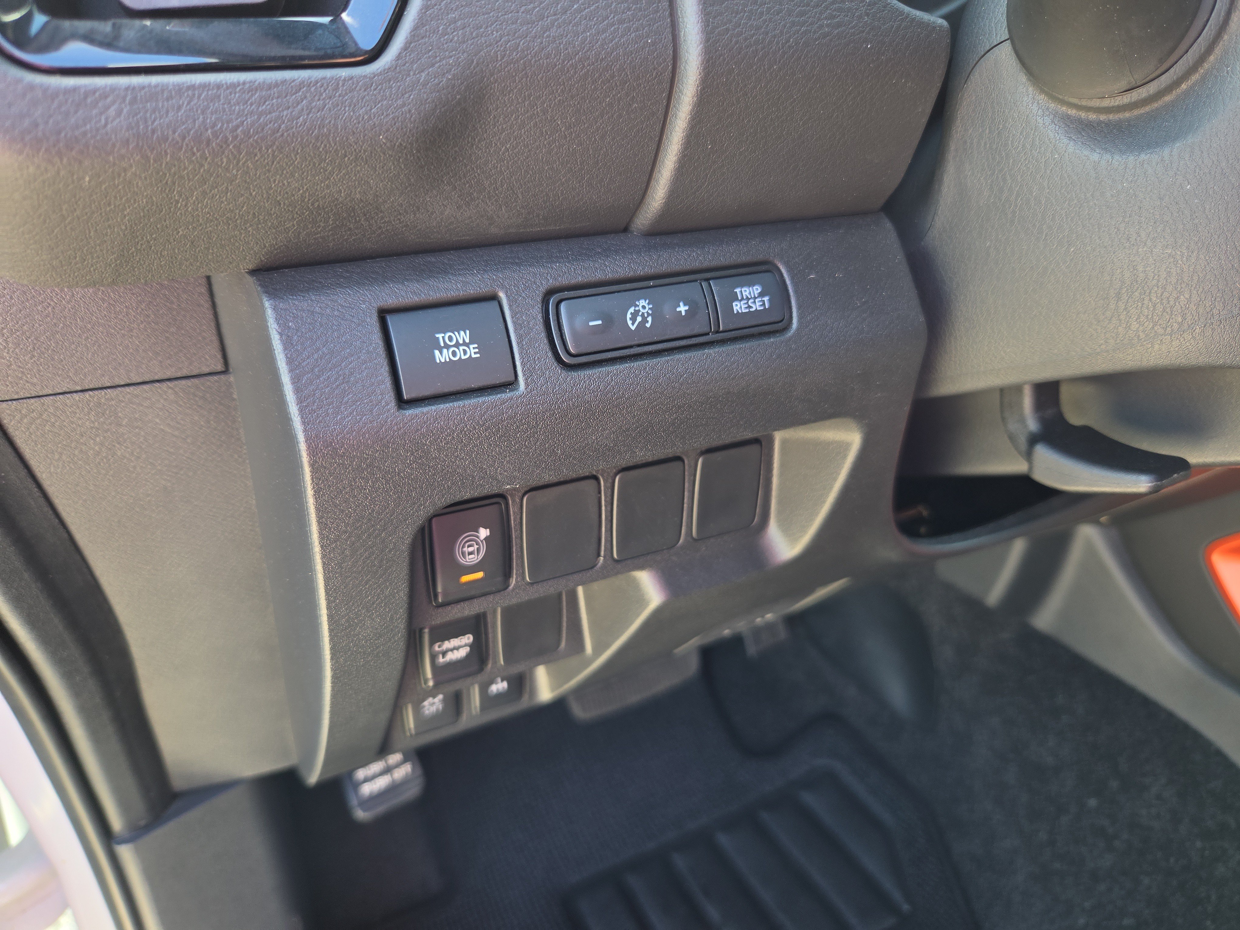 Used 2026 Nissan Frontier PRO-4X AWD/4WD image 17