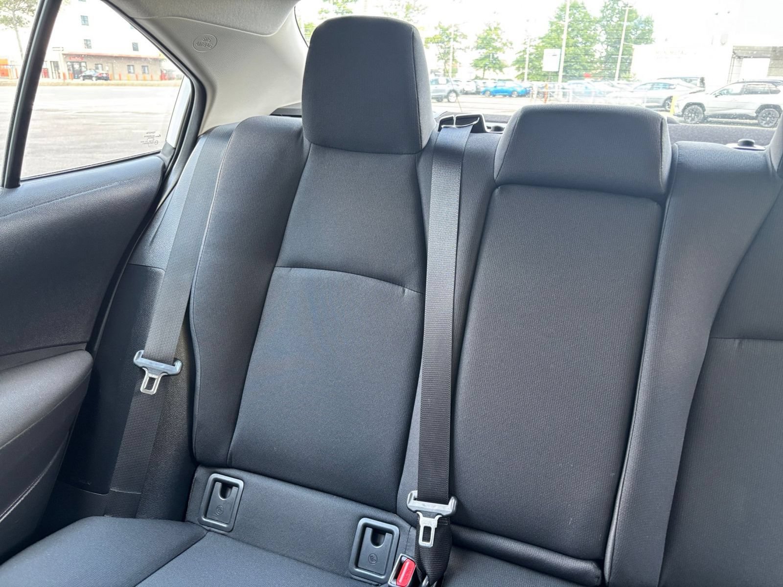 Used 2025 Toyota Corolla LE FWD image 33