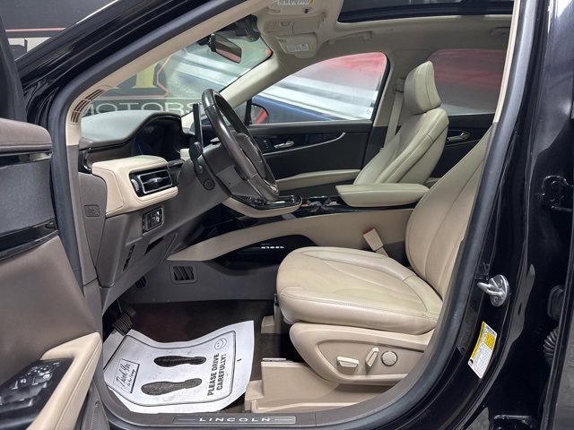 Used 2023 Lincoln Nautilus Reserve w/ Monochromatic Package image 5