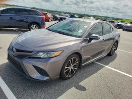 Used 2018 Toyota Camry SE w/ Audio Package