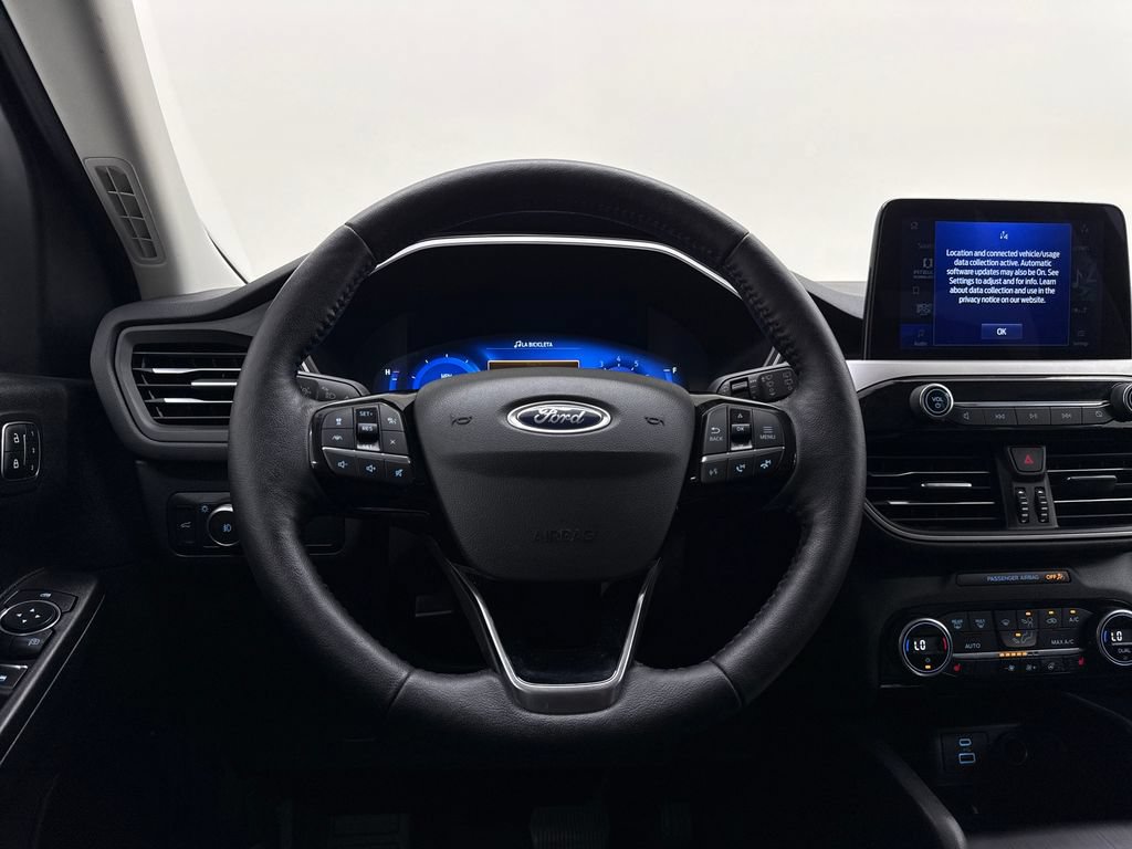 Used 2021 Ford Escape SEL w/ Technology Package FWD image 16