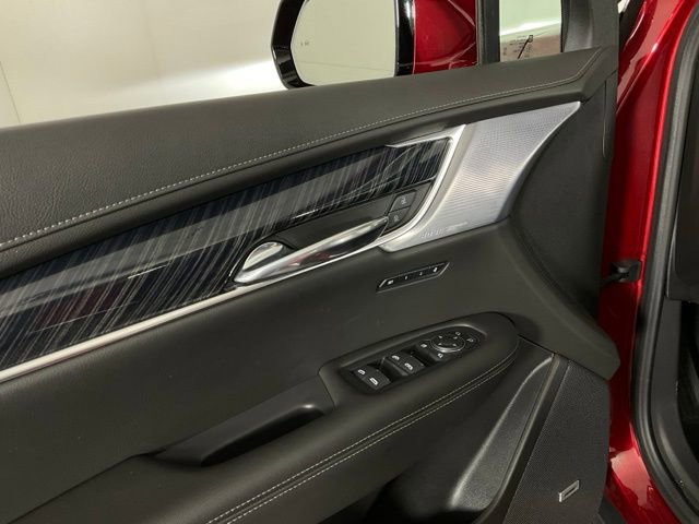 Used 2024 Cadillac XT6 Premium Luxury image 25