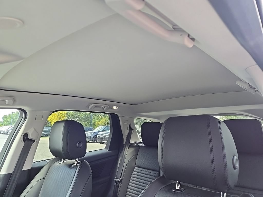 Used 2025 Land Rover Discovery Sport S AWD/4WD image 14