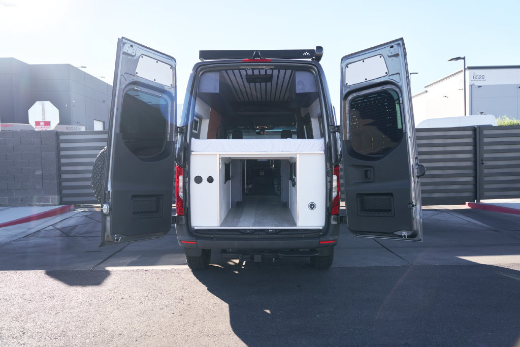 Used 2021 Mercedes-Benz Sprinter 2500 image 18