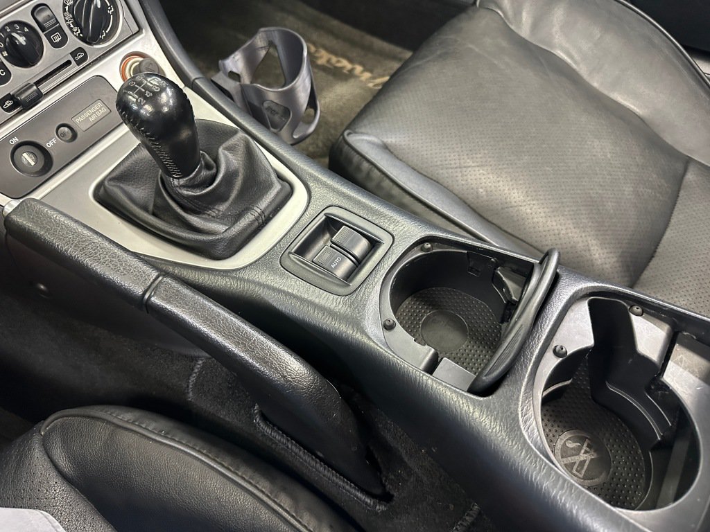 Used 2004 MAZDA MX-5 Miata LS RWD image 10