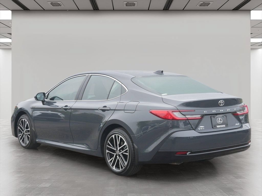 Used 2026 Toyota Camry XLE w/ Premium Package AWD/4WD image 4