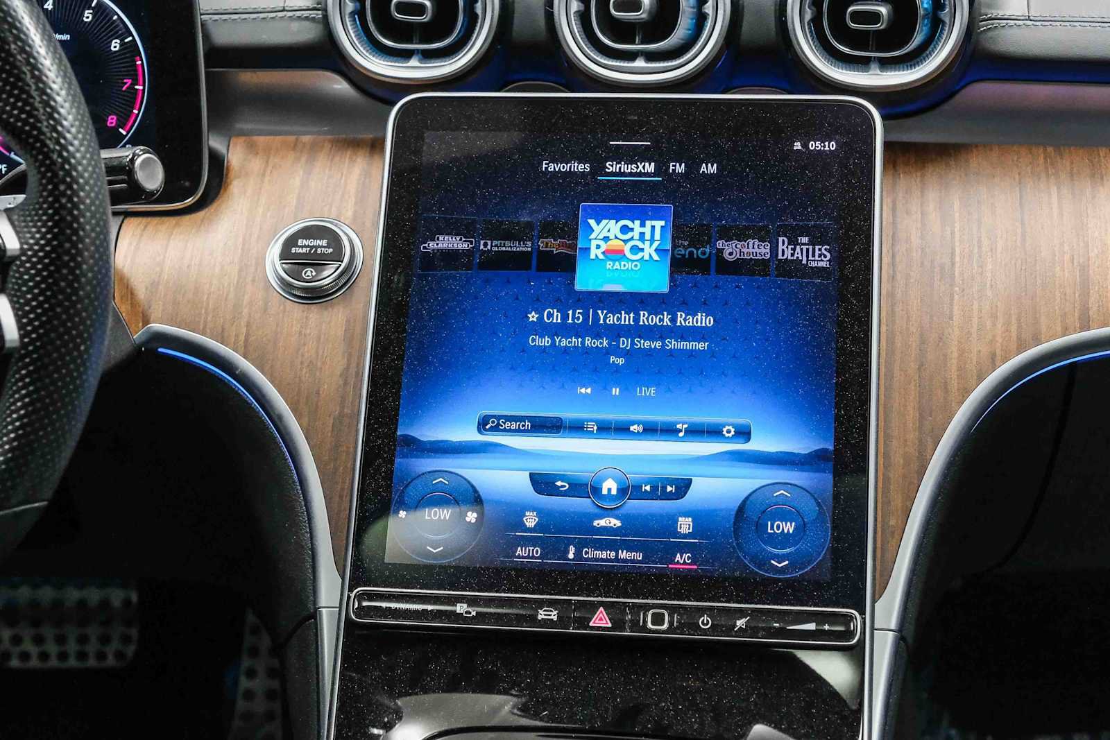 Certified 2022 Mercedes-Benz C 300 4MATIC Sedan image 17