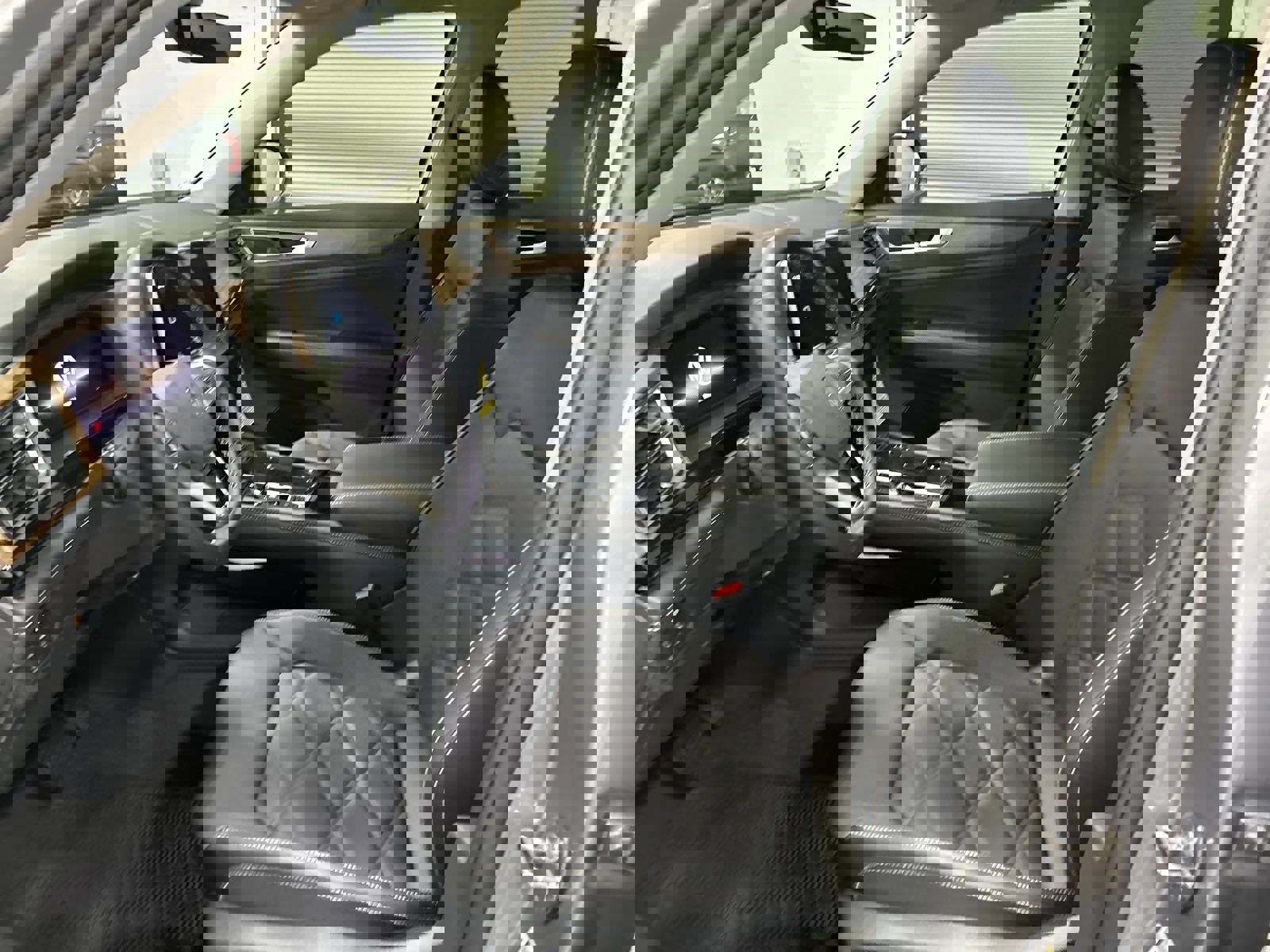 New 2025 Volkswagen Atlas SE image 12