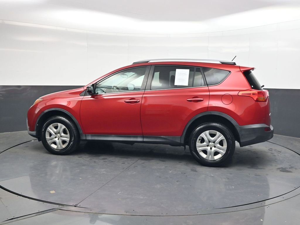 Used 2015 Toyota RAV4 LE image 7