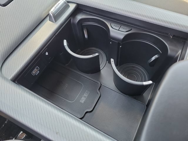 Used 2025 Hyundai Palisade SEL FWD image 17