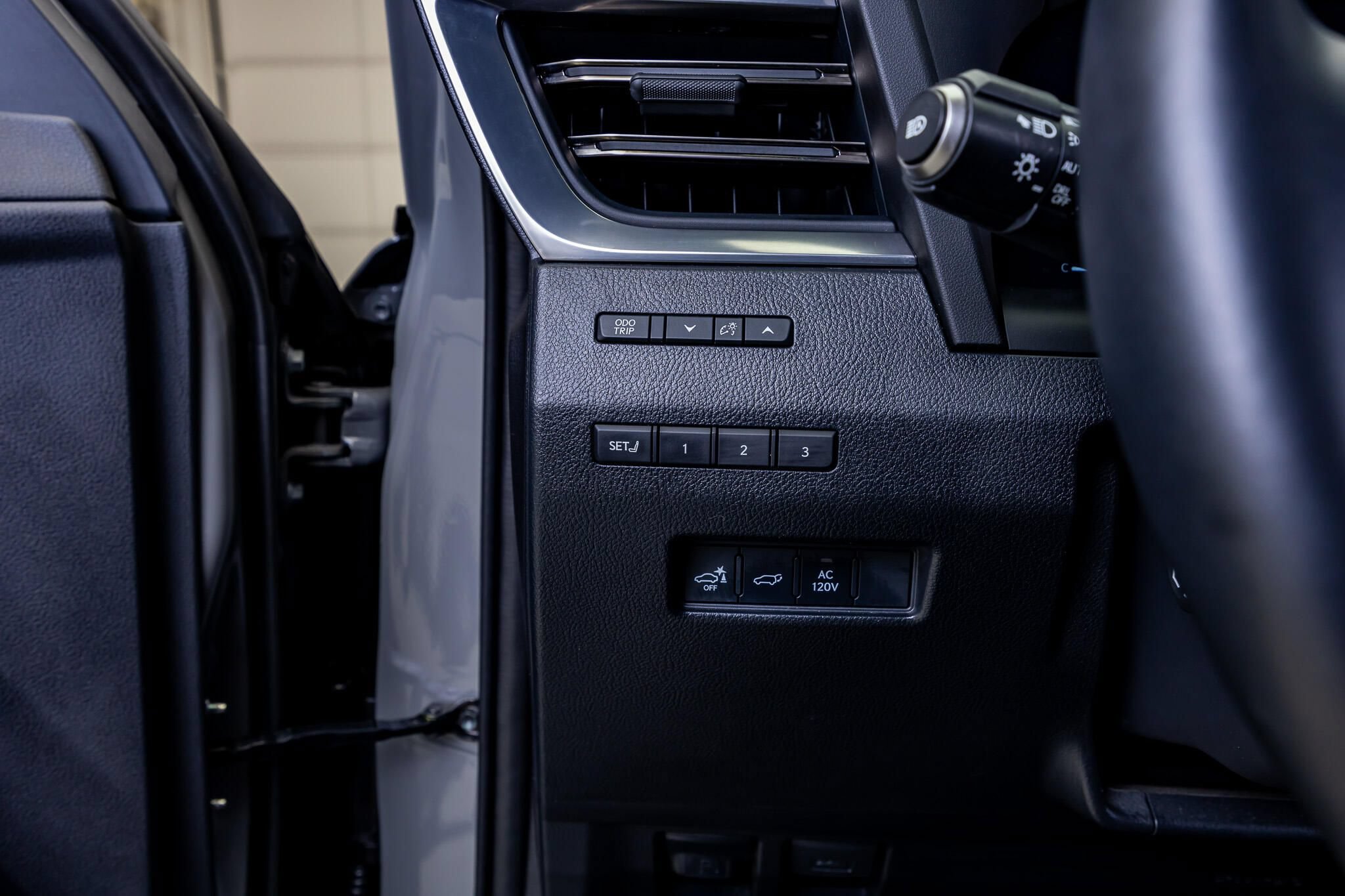 Used 2024 Lexus GX 550 AWD/4WD image 21