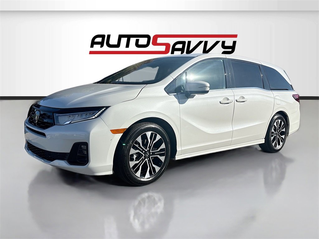 Used 2025 Honda Odyssey Elite image 3