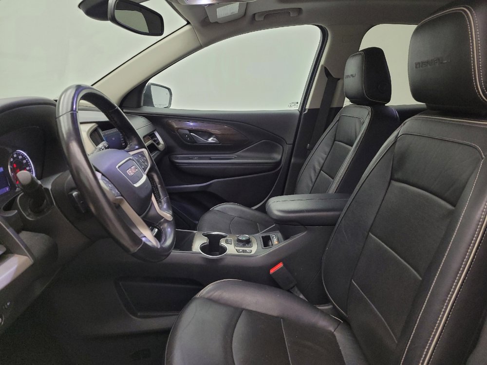Used 2020 GMC Terrain Denali w/ Denali Premium Package image 17