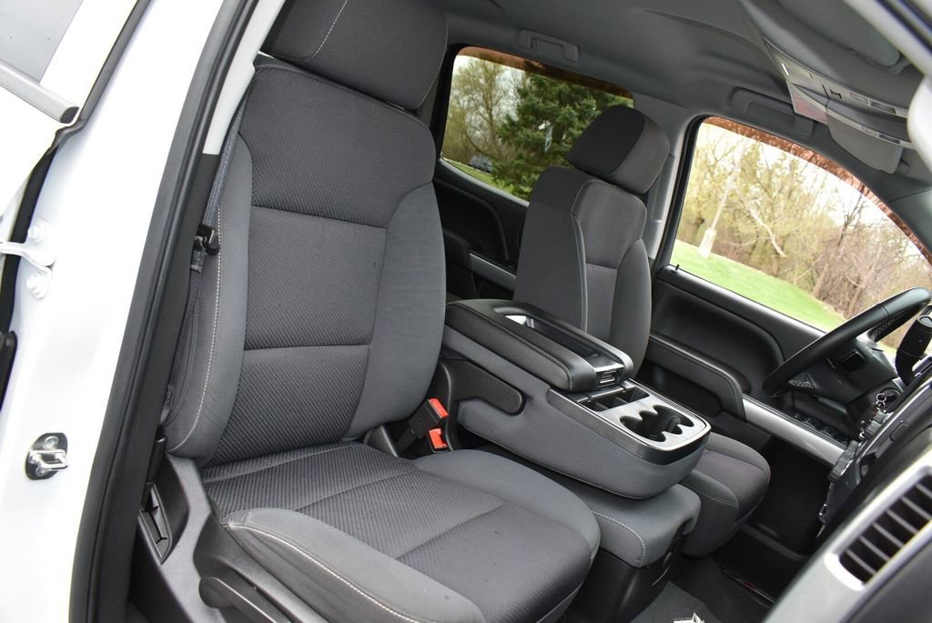 Used 2018 Chevrolet Silverado 1500 LT w/ All Star Edition image 24