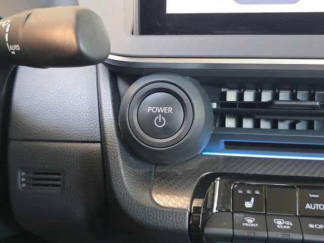 Used 2024 Toyota Prius XLE FWD image 23