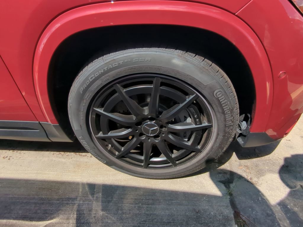 Certified 2025 Mercedes-Benz GLA 35 AMG 4MATIC image 23
