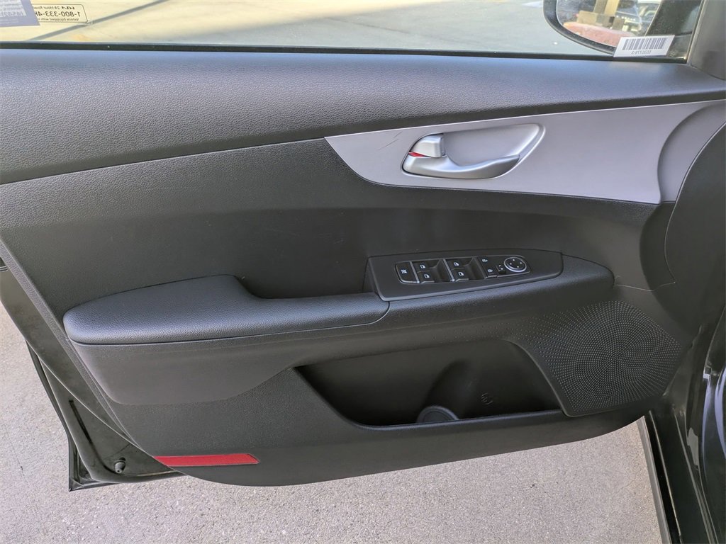 Used 2024 Kia Forte LXS image 11