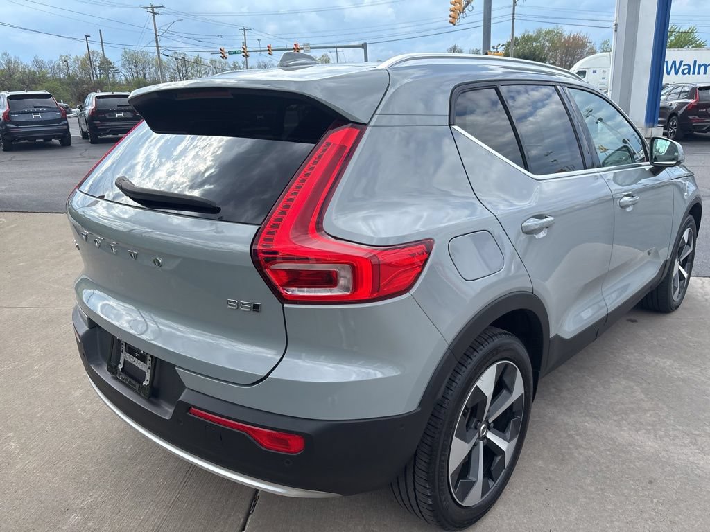 Certified 2024 Volvo XC40 B5 Plus w/ Climate Package AWD/4WD image 6