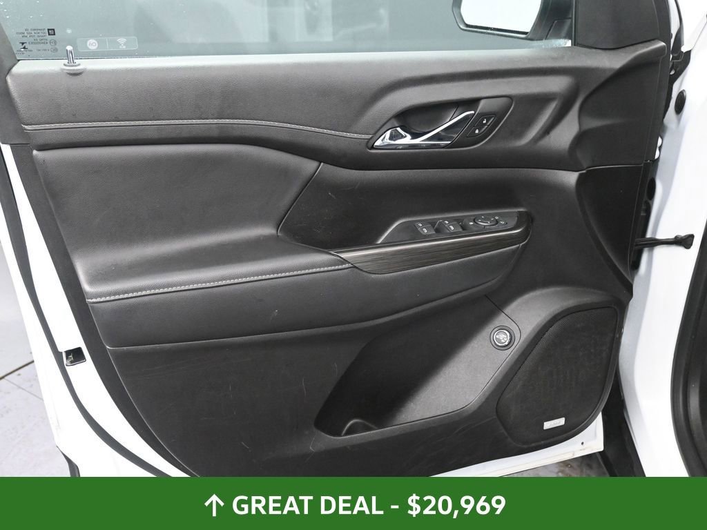 Used 2023 GMC Acadia SLT image 18