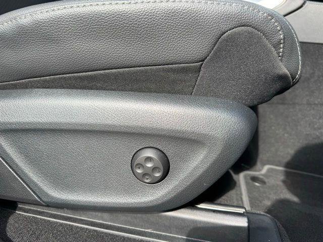 Certified 2025 Mercedes-Benz GLE 350 4MATIC image 33