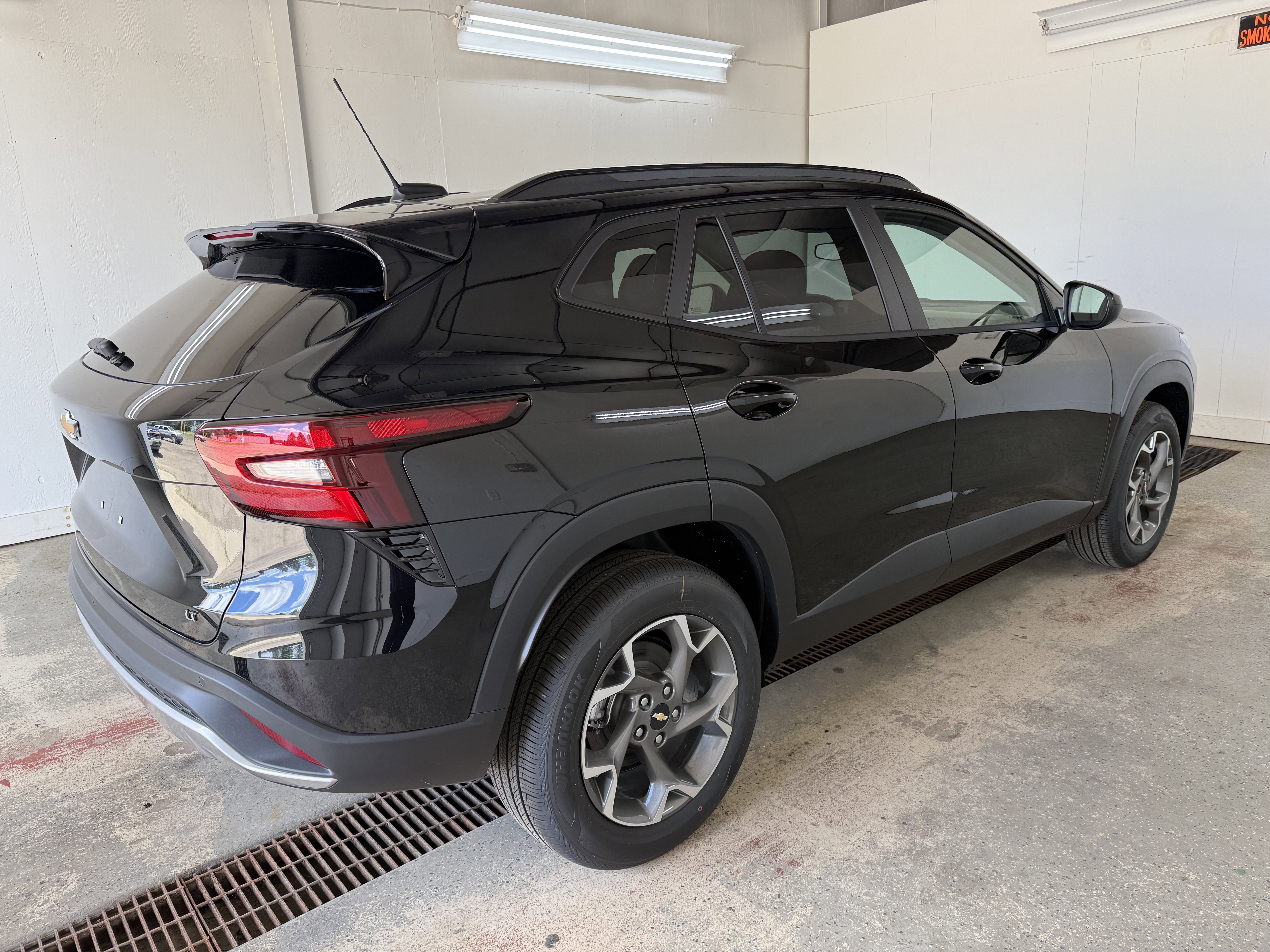 New 2025 Chevrolet Trax LT w/ Driver Confidence Package image 6