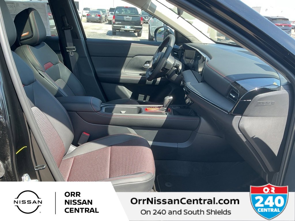 New 2025 Nissan Kicks SR w/ SR Premium Package image 11