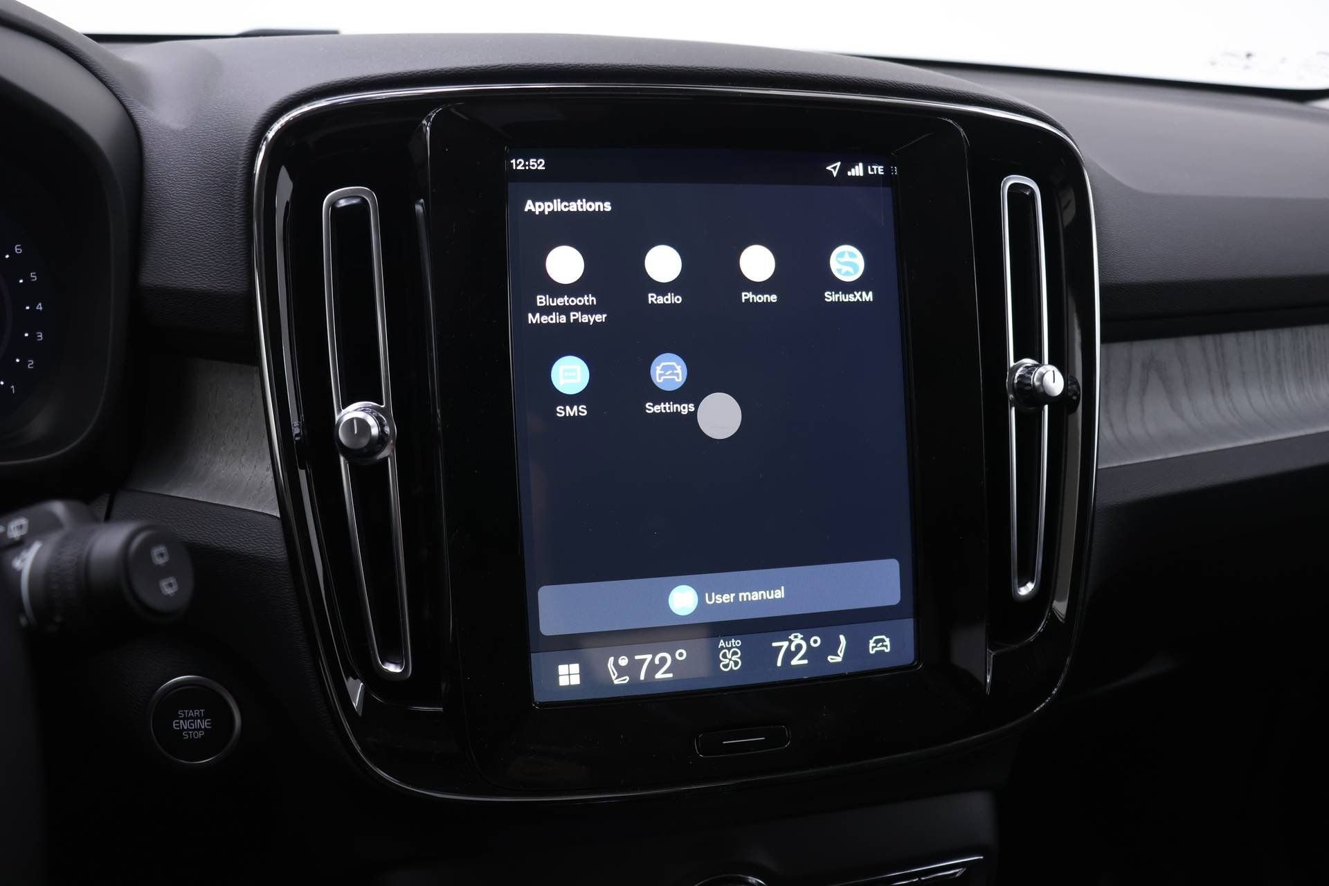 New 2026 Volvo XC40 B5 Plus w/ Protection Package Premier AWD/4WD image 9
