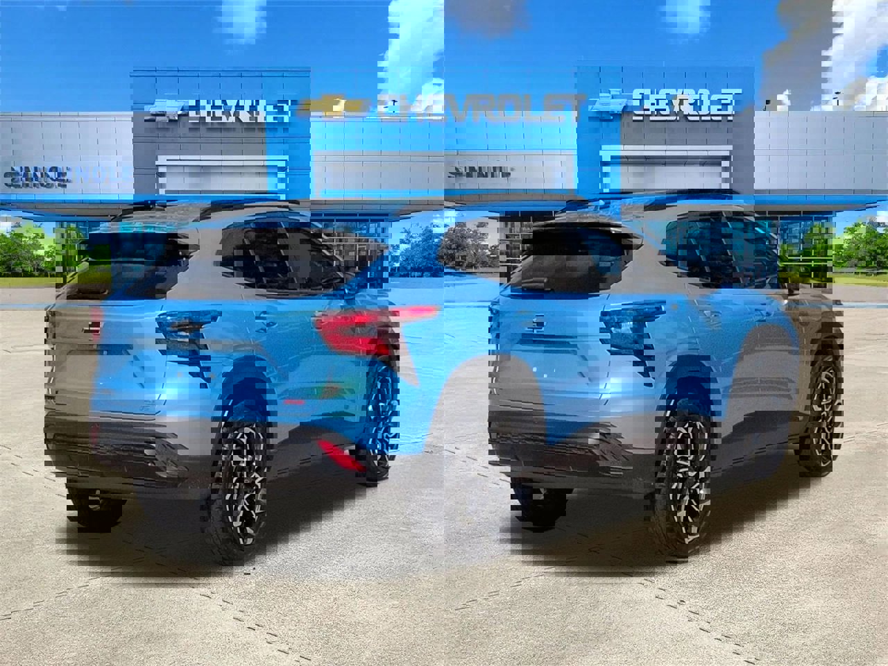 Used 2025 Chevrolet Trax RS w/ Driver Confidence Package image 4