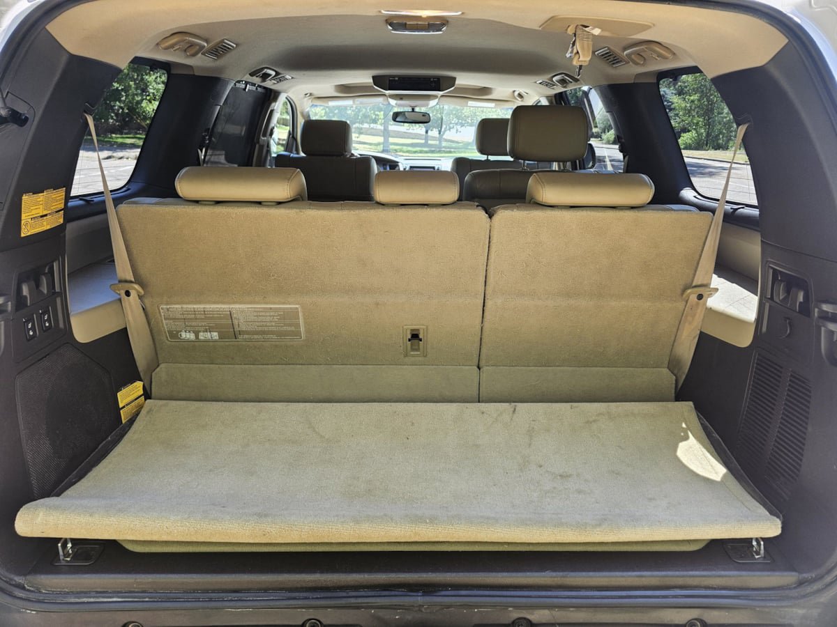 Used 2011 Toyota Sequoia Platinum AWD/4WD image 41