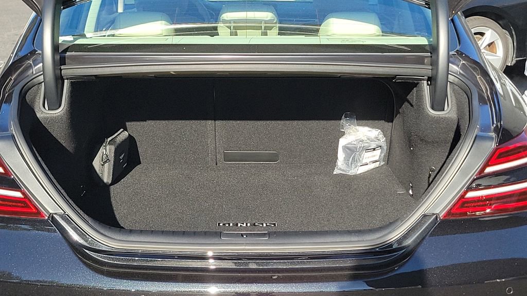 Used 2026 Genesis G70 2.5T Prestige image 34