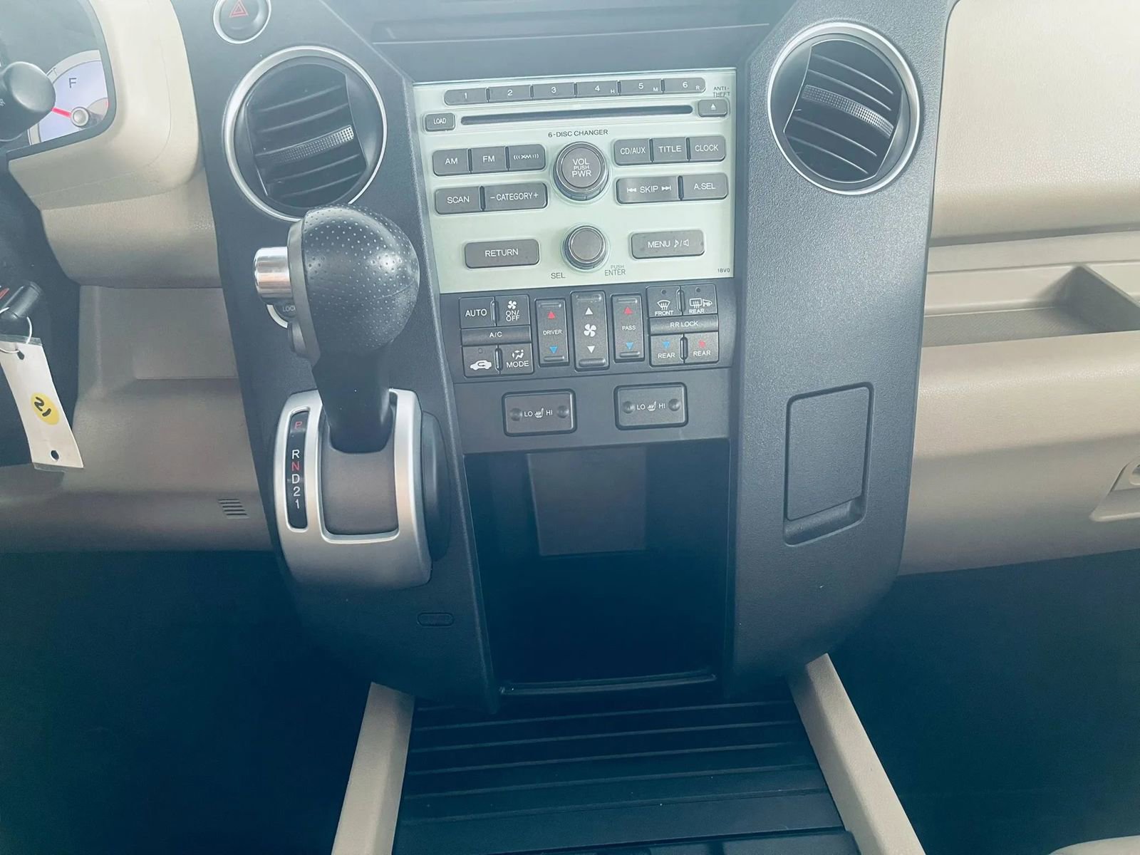 Used 2010 Honda Pilot EX-L image 18