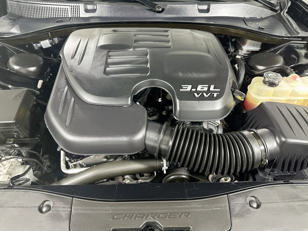 Certified 2022 Dodge Charger SXT w/ Blacktop Package RWD image 19