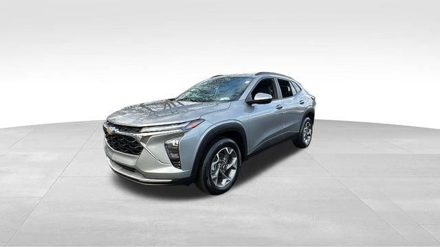 Used 2024 Chevrolet Trax LT image 3