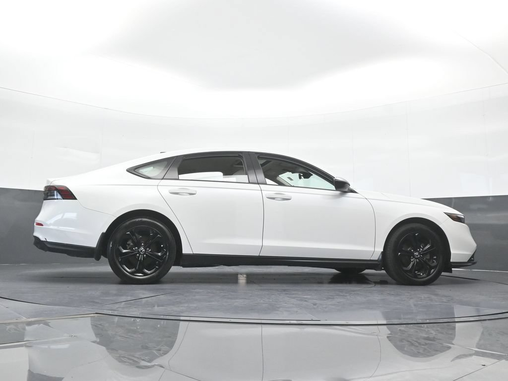 Used 2025 Honda Accord SE image 61