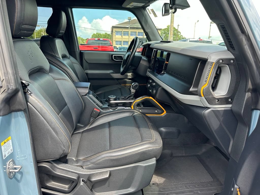 Used 2022 Ford Bronco Badlands w/ Sasquatch Package AWD/4WD image 16