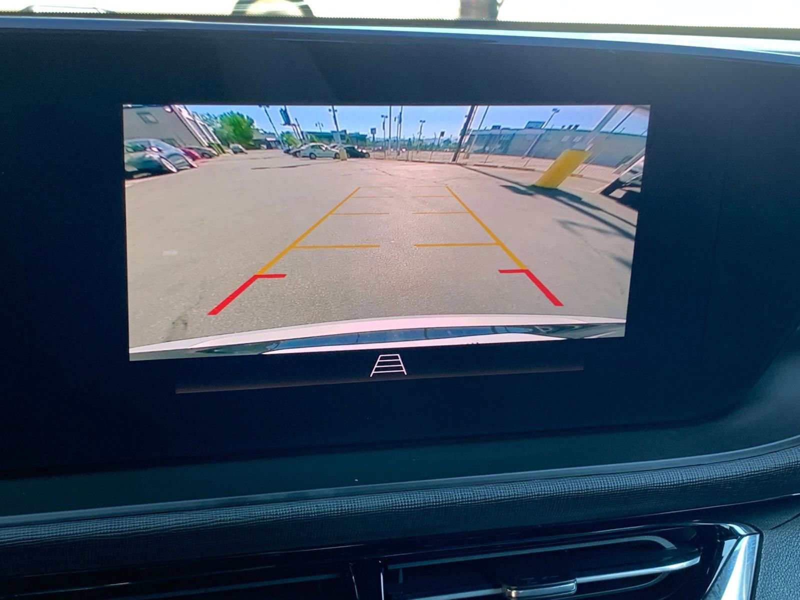 Used 2025 Buick Envista Sport Touring image 17