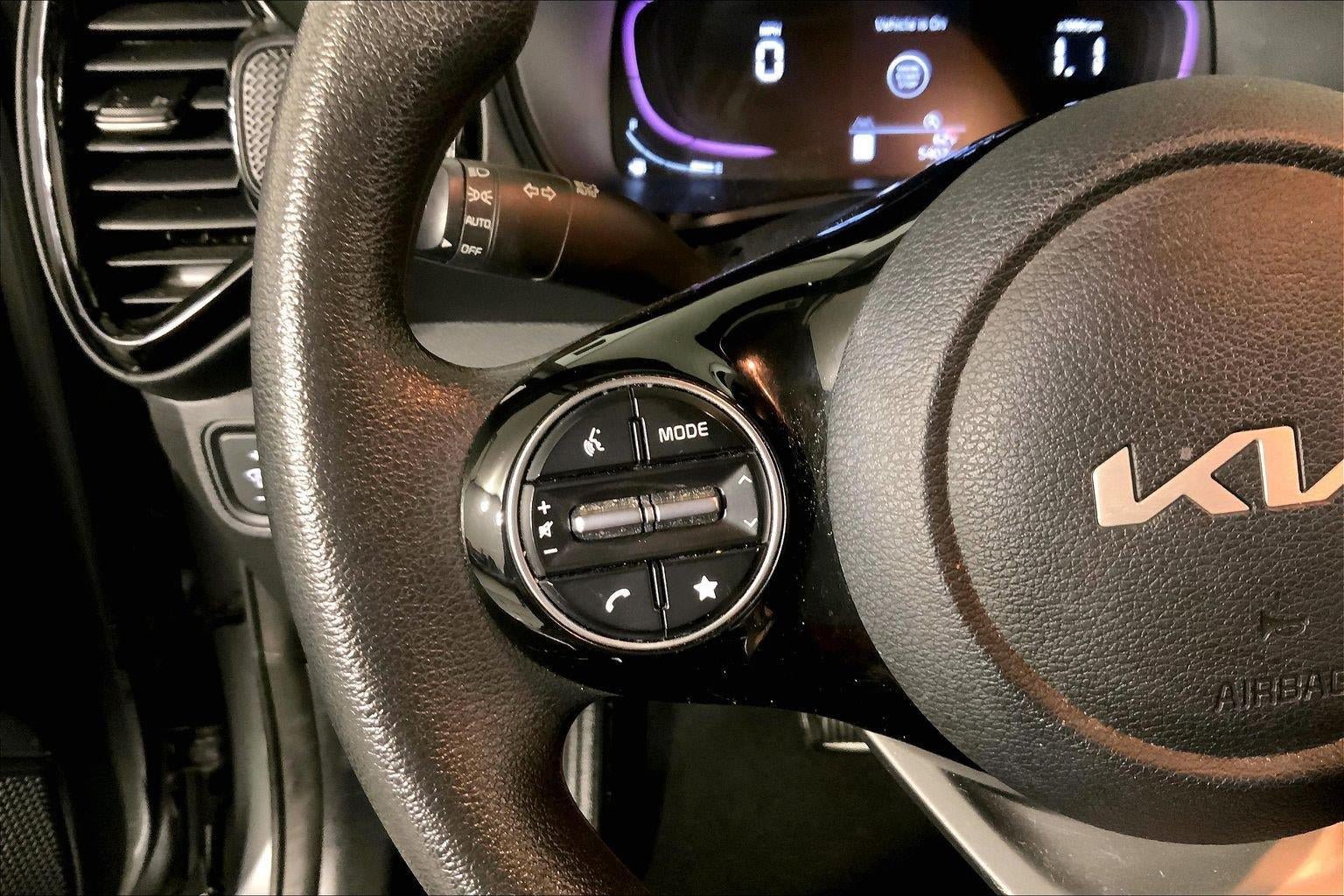 Certified 2024 Kia Soul S FWD image 18