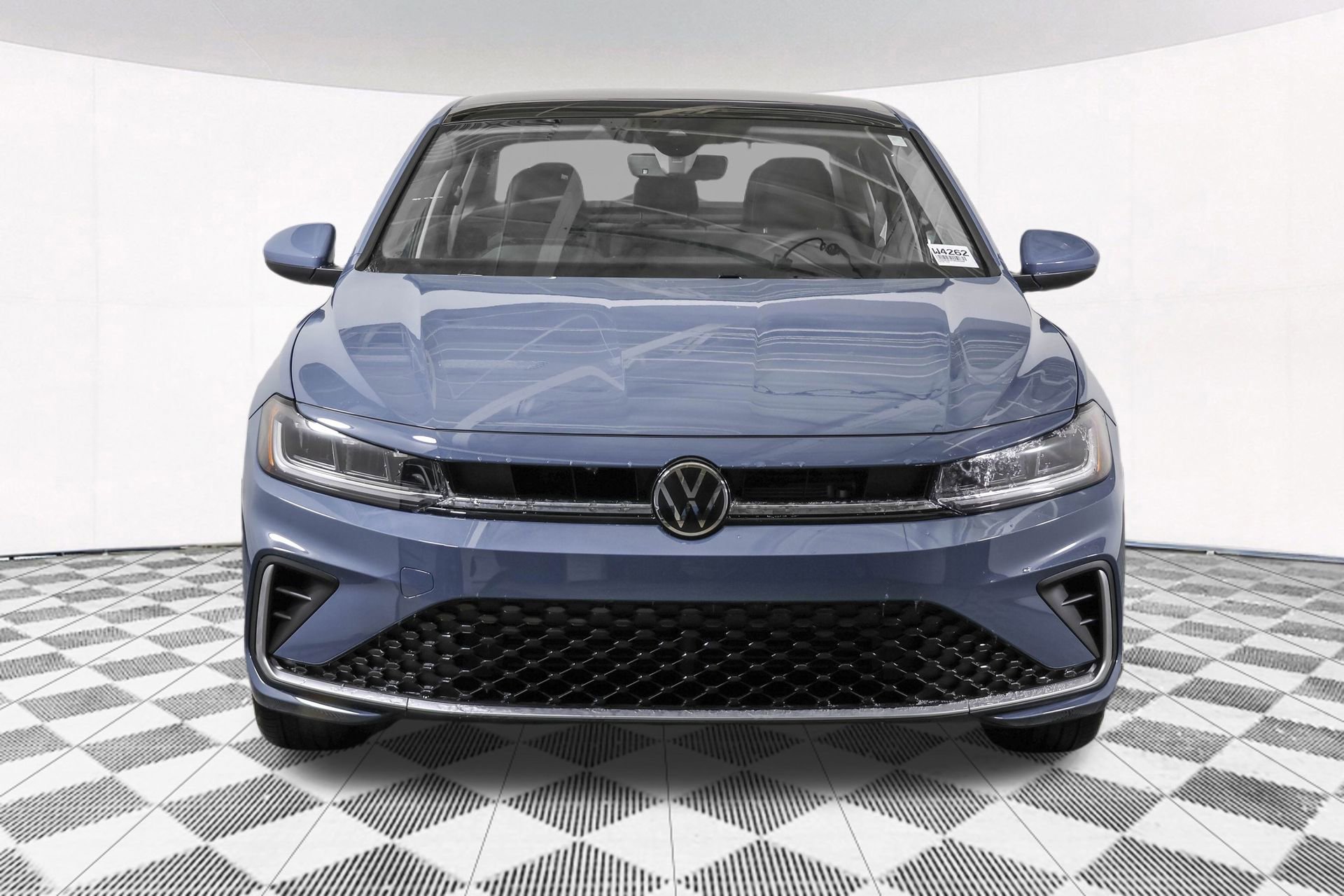 New 2026 Volkswagen Jetta SE FWD image 8
