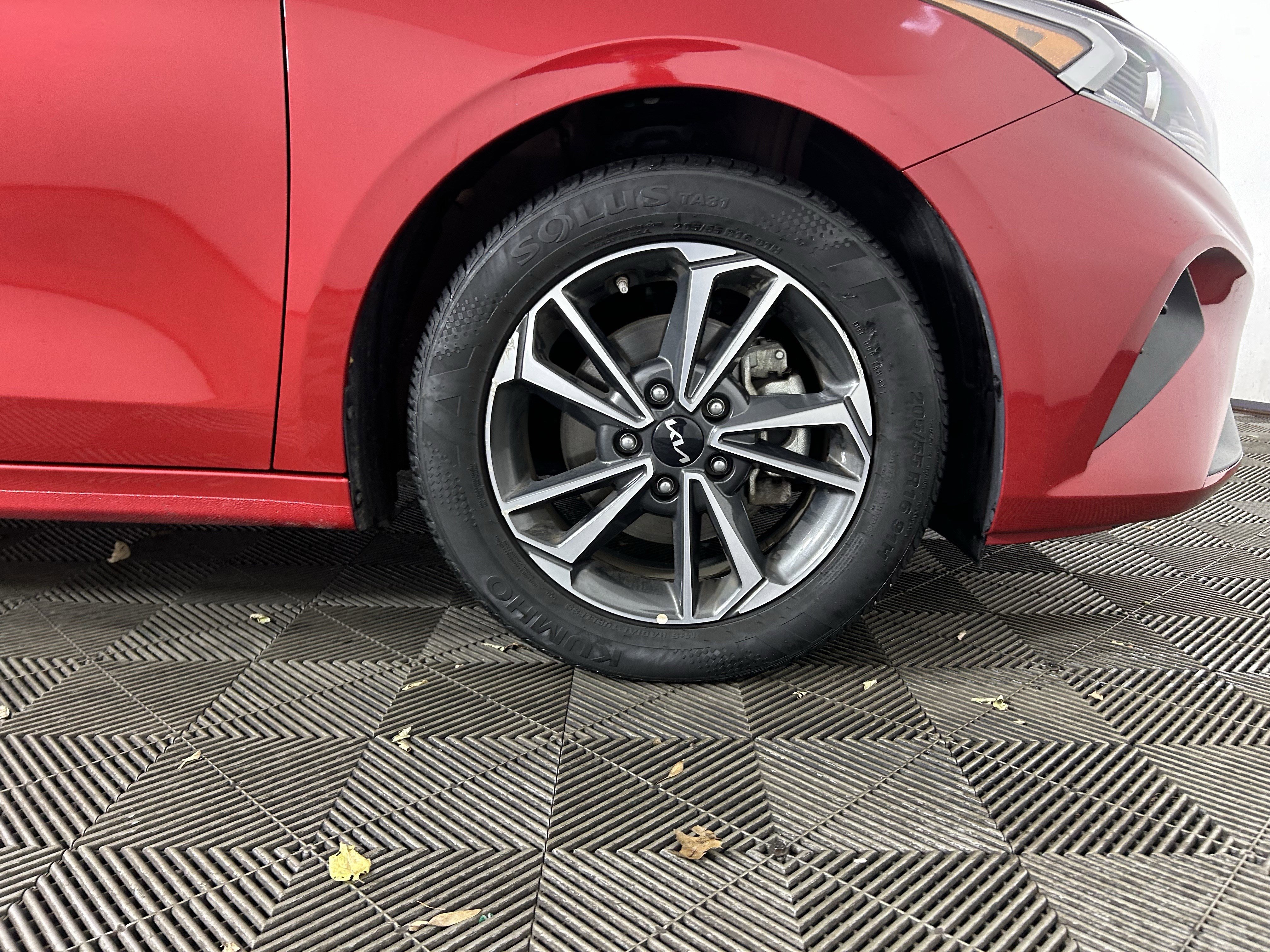 Certified 2024 Kia Forte LXS image 44