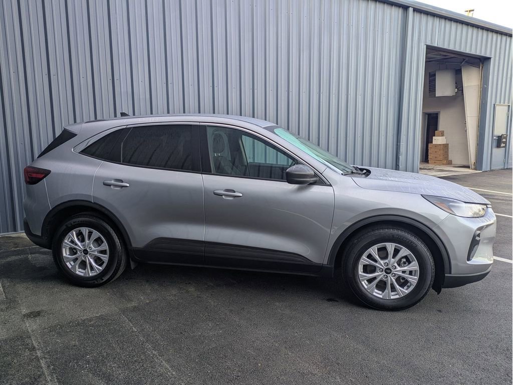 Certified 2023 Ford Escape Active w/ Tech Pack #1 image 5