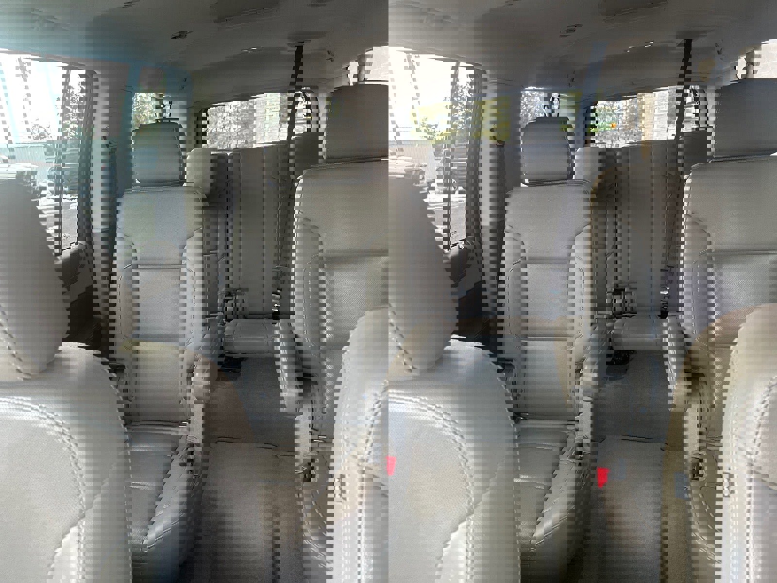 Used 2017 Chevrolet Suburban Premier image 19