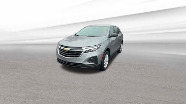 Used 2023 Chevrolet Equinox LS image 31