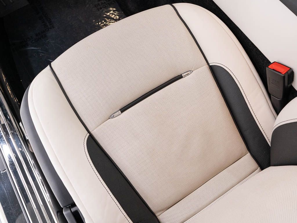 Used 2019 Rolls-Royce Wraith image 18