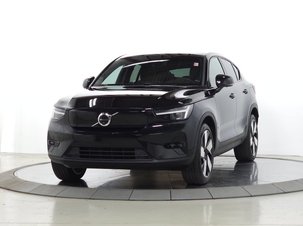Used 2023 Volvo C40 P8 Recharge Ultimate w/ Protection Package Premier AWD/4WD image 4